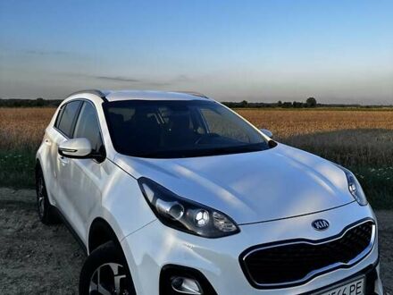 Белый Киа Sportage, объемом двигателя 1.6 л и пробегом 196 тыс. км за 21500 $, фото 1 на Automoto.ua