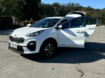 Кіа Sportage 2019 у Фастове на Automoto.ua Білий Кіа Sportage, об'ємом двигуна 1.59 л та пробігом 73 тис. км за 18500 $, фото 1 на Automoto.ua