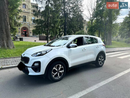 Білий Кіа Sportage, об'ємом двигуна 1.59 л та пробігом 55 тис. км за 17000 $, фото 1 на Automoto.ua