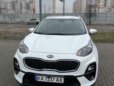 Киа Sportage 2019 в Киеве на Automoto.ua Белый Киа Sportage, объемом двигателя 1.6 л и пробегом 83 тыс. км за 21500 $, фото 1 на Automoto.ua