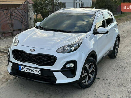 Киа Sportage 2020 в Львове на Automoto.ua Белый Киа Sportage, объемом двигателя 1.59 л и пробегом 70 тыс. км за 13100 $, фото 1 на Automoto.ua