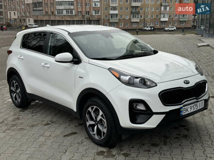 Киа Sportage 2020 в Ровно на Automoto.ua Белый Киа Sportage, объемом двигателя 2.36 л и пробегом 43 тыс. км за 18300 $, фото 1 на Automoto.ua
