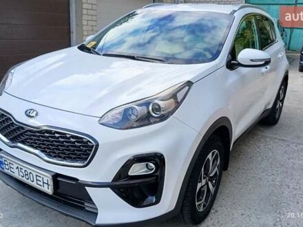 Білий Кіа Sportage, об'ємом двигуна 1.59 л та пробігом 50 тис. км за 19500 $, фото 1 на Automoto.ua