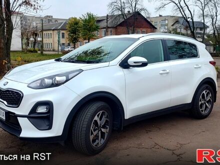 Белый Киа Sportage, объемом двигателя 1.6 л и пробегом 22 тыс. км за 20900 $, фото 1 на Automoto.ua