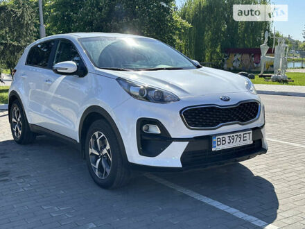 Білий Кіа Sportage, об'ємом двигуна 1.59 л та пробігом 48 тис. км за 18900 $, фото 1 на Automoto.ua