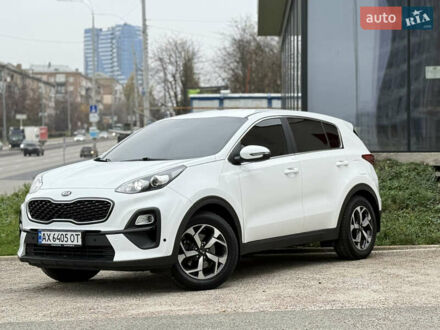 Білий Кіа Sportage, об'ємом двигуна 1.59 л та пробігом 105 тис. км за 17300 $, фото 1 на Automoto.ua