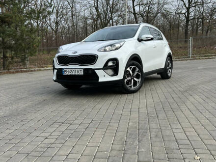 Белый Киа Sportage, объемом двигателя 1.59 л и пробегом 38 тыс. км за 18800 $, фото 1 на Automoto.ua