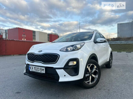 Белый Киа Sportage, объемом двигателя 1.59 л и пробегом 48 тыс. км за 20700 $, фото 1 на Automoto.ua