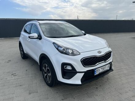 Кіа Sportage 2020 у Летичеве на Automoto.ua Білий Кіа Sportage, об'ємом двигуна 1.6 л та пробігом 69 тис. км за 16300 $, фото 1 на Automoto.ua