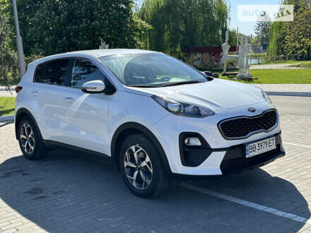 Білий Кіа Sportage, об'ємом двигуна 1.6 л та пробігом 48 тис. км за 18900 $, фото 1 на Automoto.ua