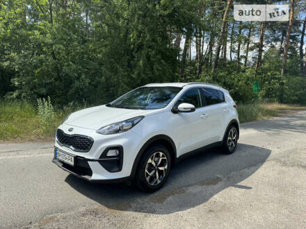 Белый Киа Sportage, объемом двигателя 1.59 л и пробегом 10 тыс. км за 20900 $, фото 1 на Automoto.ua