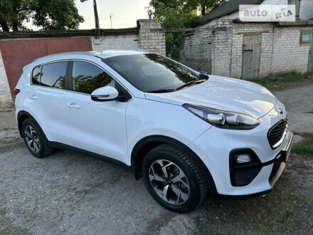 Білий Кіа Sportage, об'ємом двигуна 1.6 л та пробігом 28 тис. км за 20500 $, фото 1 на Automoto.ua