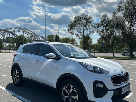 Киа Sportage 2021 в Киеве на Automoto.ua Белый Киа Sportage, объемом двигателя 1.6 л и пробегом 77 тыс. км за 20500 $, фото 1 на Automoto.ua