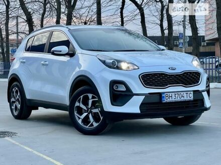 Белый Киа Sportage, объемом двигателя 1.59 л и пробегом 10 тыс. км за 19900 $, фото 1 на Automoto.ua