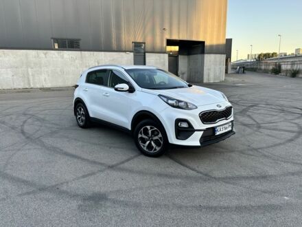 Білий Кіа Sportage, об'ємом двигуна 1.6 л та пробігом 65 тис. км за 18900 $, фото 1 на Automoto.ua
