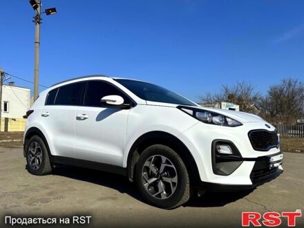 Білий Кіа Sportage, об'ємом двигуна 1.6 л та пробігом 56 тис. км за 20100 $, фото 1 на Automoto.ua