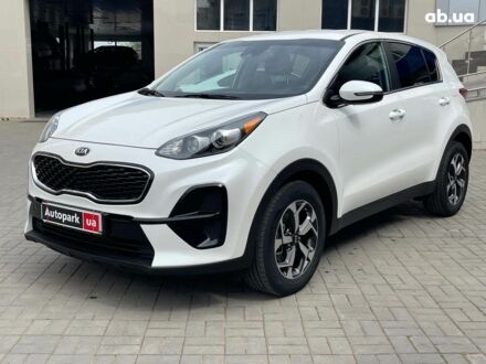 Киа Sportage 2021 в Одессе на Automoto.ua Белый Киа Sportage, объемом двигателя 24 л и пробегом 56 тыс. км за 18490 $, фото 1 на Automoto.ua