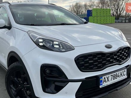 Белый Киа Sportage, объемом двигателя 1.59 л и пробегом 28 тыс. км за 22800 $, фото 1 на Automoto.ua