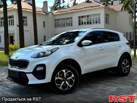 Белый Киа Sportage, объемом двигателя 1.6 л и пробегом 48 тыс. км за 15999 $, фото 1 на Automoto.ua