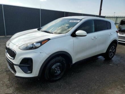 Белый Киа Sportage, объемом двигателя 2.4 л и пробегом 61 тыс. км за 4600 $, фото 1 на Automoto.ua