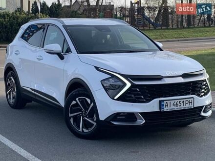 Киа Sportage 2023 в Киеве на Automoto.ua Белый Киа Sportage, объемом двигателя 2 л и пробегом 3 тыс. км за 30150 $, фото 1 на Automoto.ua