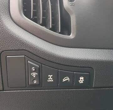 Бежевый Киа Sportage, объемом двигателя 2 л и пробегом 262 тыс. км за 13000 $, фото 15 на Automoto.ua