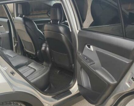 Бежевый Киа Sportage, объемом двигателя 2 л и пробегом 262 тыс. км за 13000 $, фото 27 на Automoto.ua