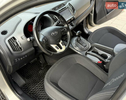 Кіа Sportage 2013 у Вінниці на Automoto.ua Бежевий Кіа Sportage, об'ємом двигуна 2 л та пробігом 92 тис. км за 15800 $, фото 56 на Automoto.ua