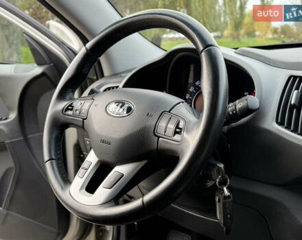 Кіа Sportage 2013 у Вінниці на Automoto.ua Бежевий Кіа Sportage, об'ємом двигуна 2 л та пробігом 92 тис. км за 15800 $, фото 53 на Automoto.ua