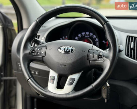Кіа Sportage 2013 у Вінниці на Automoto.ua Бежевий Кіа Sportage, об'ємом двигуна 2 л та пробігом 92 тис. км за 15800 $, фото 35 на Automoto.ua