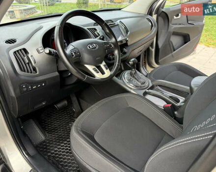 Кіа Sportage 2013 у Вінниці на Automoto.ua Бежевий Кіа Sportage, об'ємом двигуна 2 л та пробігом 92 тис. км за 15800 $, фото 60 на Automoto.ua