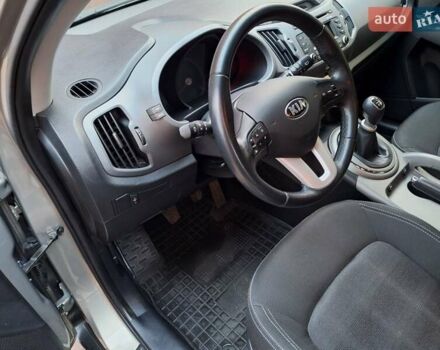 Бежевый Киа Sportage, объемом двигателя 1.69 л и пробегом 115 тыс. км за 15600 $, фото 31 на Automoto.ua