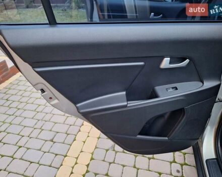 Бежевый Киа Sportage, объемом двигателя 1.69 л и пробегом 115 тыс. км за 15600 $, фото 45 на Automoto.ua