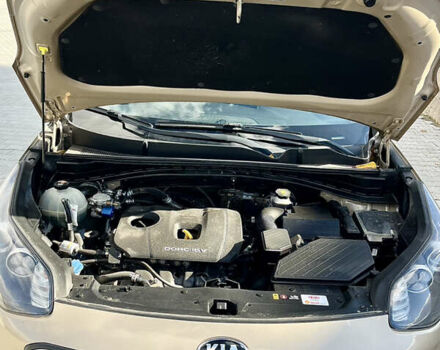 Киа Sportage 2016 в Тернополе на Automoto.ua Бежевый Киа Sportage, объемом двигателя 2 л и пробегом 196 тыс. км за 14300 $, фото 96 на Automoto.ua