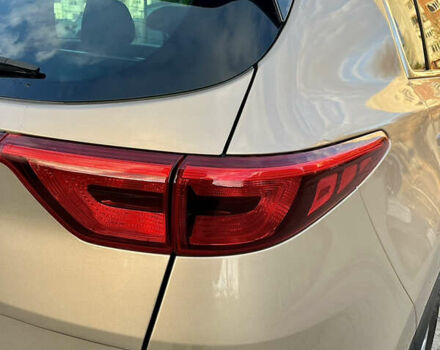 Киа Sportage 2016 в Тернополе на Automoto.ua Бежевый Киа Sportage, объемом двигателя 2 л и пробегом 196 тыс. км за 14300 $, фото 13 на Automoto.ua