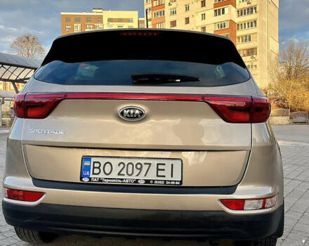 Киа Sportage 2016 в Тернополе на Automoto.ua Бежевый Киа Sportage, объемом двигателя 2 л и пробегом 196 тыс. км за 14300 $, фото 15 на Automoto.ua
