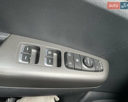 Бежевый Киа Sportage, объемом двигателя 2 л и пробегом 180 тыс. км за 15300 $, фото 28 на Automoto.ua