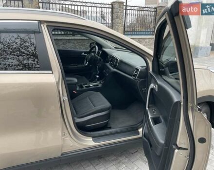 Бежевый Киа Sportage, объемом двигателя 2 л и пробегом 180 тыс. км за 15300 $, фото 14 на Automoto.ua
