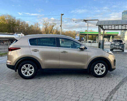 Киа Sportage 2016 в Тернополе на Automoto.ua Бежевый Киа Sportage, объемом двигателя 2 л и пробегом 196 тыс. км за 14300 $, фото 7 на Automoto.ua