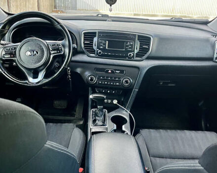 Киа Sportage 2016 в Тернополе на Automoto.ua Бежевый Киа Sportage, объемом двигателя 2 л и пробегом 196 тыс. км за 14300 $, фото 49 на Automoto.ua