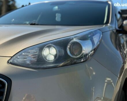 Бежевий Кіа Sportage, об'ємом двигуна 2 л та пробігом 178 тис. км за 17990 $, фото 26 на Automoto.ua