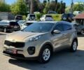 Бежевий Кіа Sportage, об'ємом двигуна 2 л та пробігом 178 тис. км за 17990 $, фото 1 на Automoto.ua