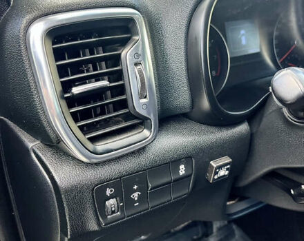 Киа Sportage 2016 в Тернополе на Automoto.ua Бежевый Киа Sportage, объемом двигателя 2 л и пробегом 196 тыс. км за 14300 $, фото 63 на Automoto.ua