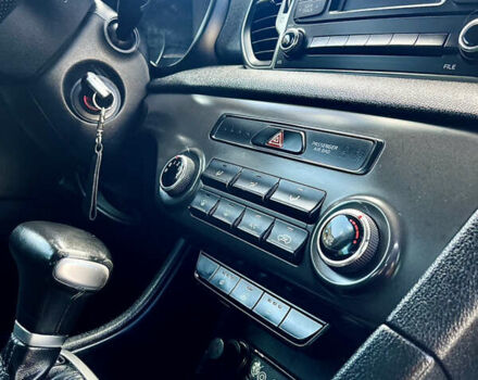 Бежевый Киа Sportage, объемом двигателя 2 л и пробегом 196 тыс. км за 14100 $, фото 83 на Automoto.ua