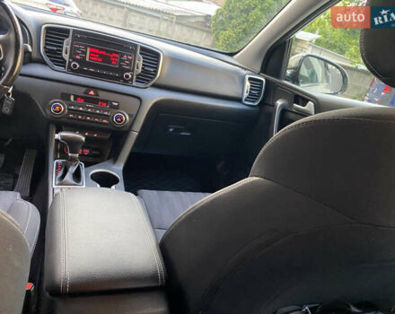 Бежевый Киа Sportage, объемом двигателя 1.69 л и пробегом 83 тыс. км за 18490 $, фото 91 на Automoto.ua