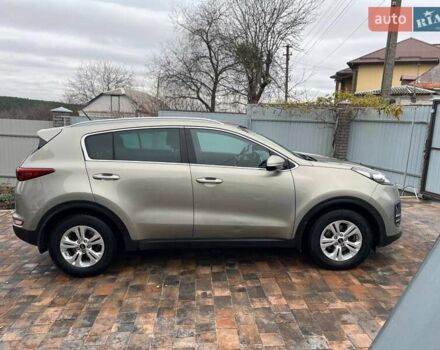 Бежевый Киа Sportage, объемом двигателя 1.69 л и пробегом 97 тыс. км за 18600 $, фото 5 на Automoto.ua