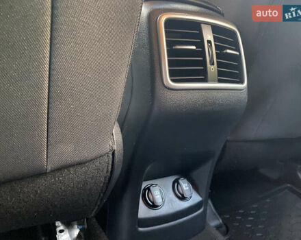 Бежевый Киа Sportage, объемом двигателя 1.69 л и пробегом 83 тыс. км за 18490 $, фото 85 на Automoto.ua