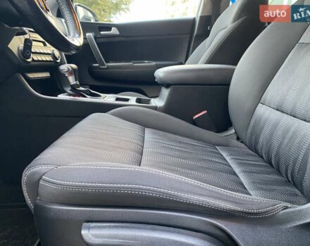 Бежевый Киа Sportage, объемом двигателя 1.69 л и пробегом 83 тыс. км за 18490 $, фото 71 на Automoto.ua