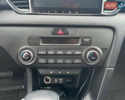 Бежевый Киа Sportage, объемом двигателя 1.69 л и пробегом 97 тыс. км за 18600 $, фото 14 на Automoto.ua