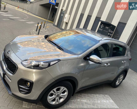 Бежевый Киа Sportage, объемом двигателя 1.69 л и пробегом 83 тыс. км за 18490 $, фото 28 на Automoto.ua